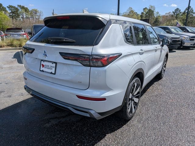 2026 Mitsubishi Outlander — interior view