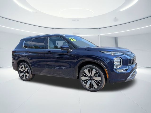 2026 Mitsubishi Outlander Base in Blue — front three-quarter view
