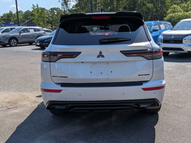 2026 Mitsubishi Outlander — detail view