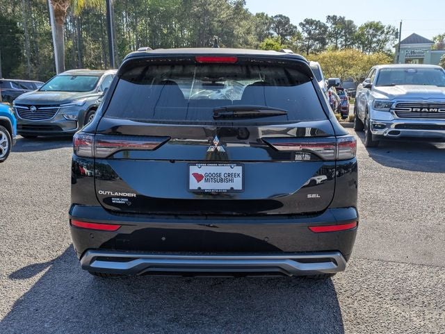 2026 Mitsubishi Outlander — detail view