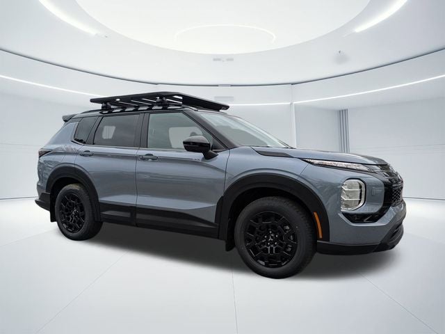 2026 Mitsubishi Outlander Trail Edition in Moonstone Gray/Black Roof — front three-quarter view