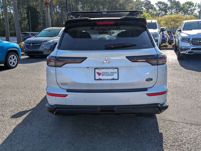 2026 Mitsubishi Outlander — detail view